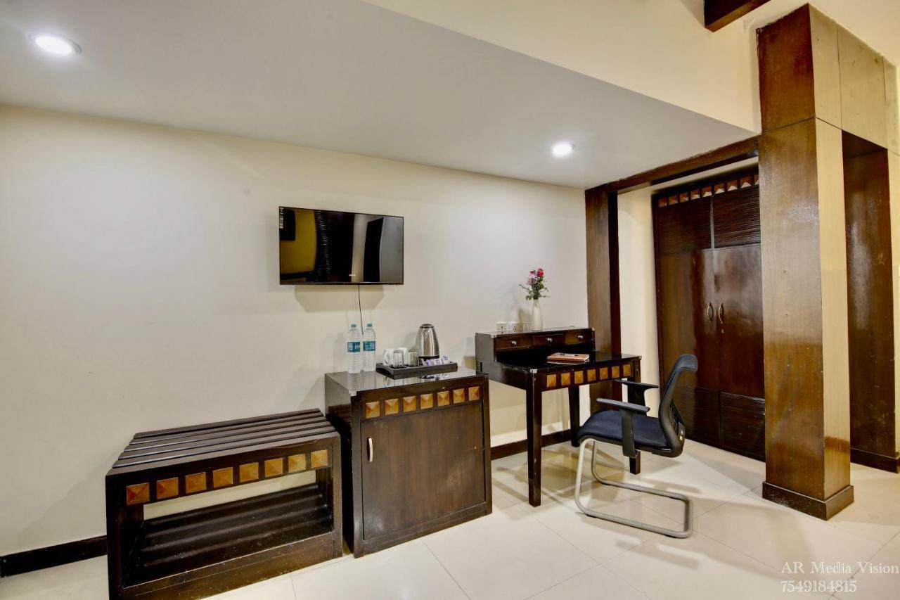ניו דלהי Lime Stays B&B Gk-2 At Greater Kailash Metro South Delhi Nearby Saket Select City מראה חיצוני תמונה