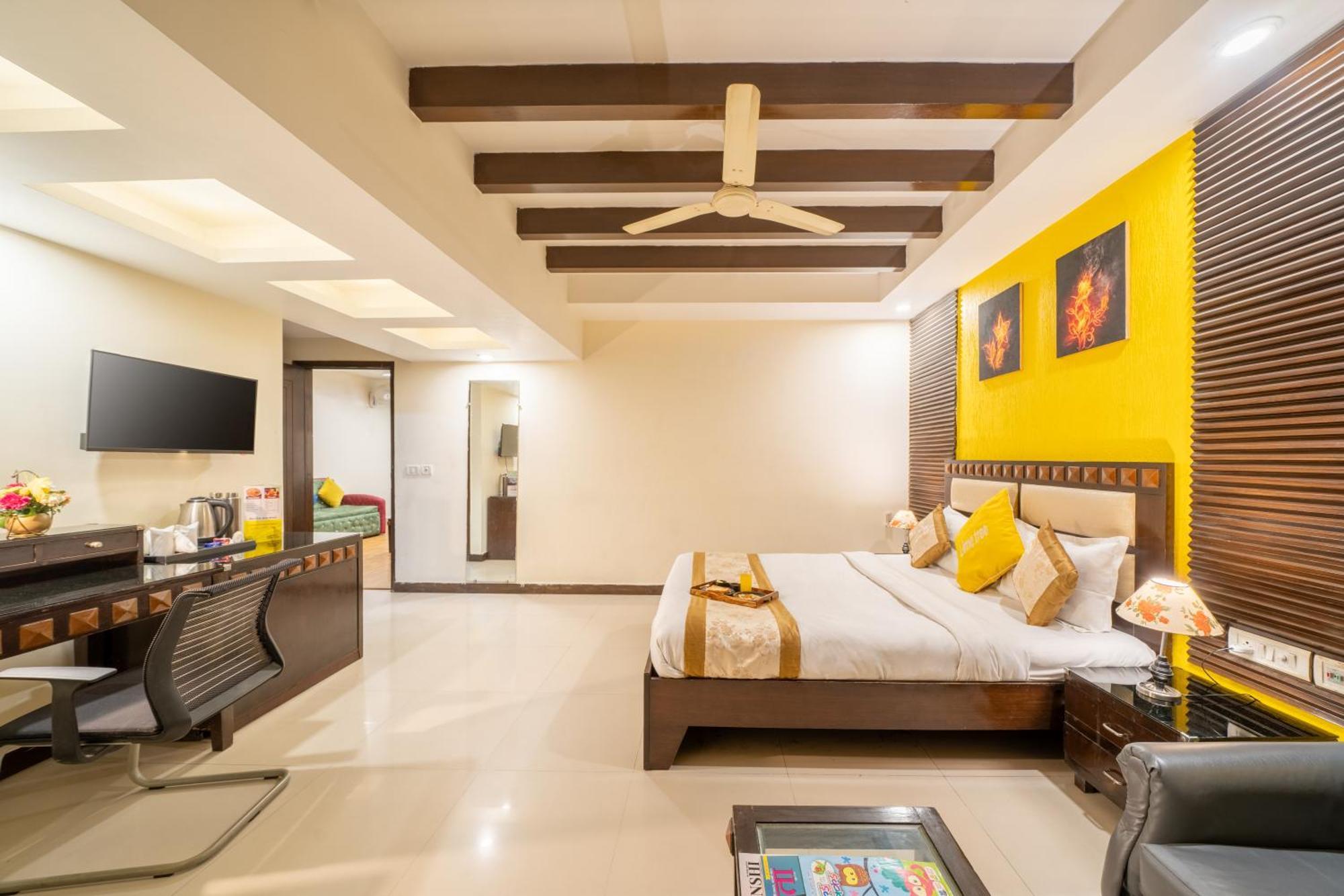 ניו דלהי Lime Stays B&B Gk-2 At Greater Kailash Metro South Delhi Nearby Saket Select City מראה חיצוני תמונה